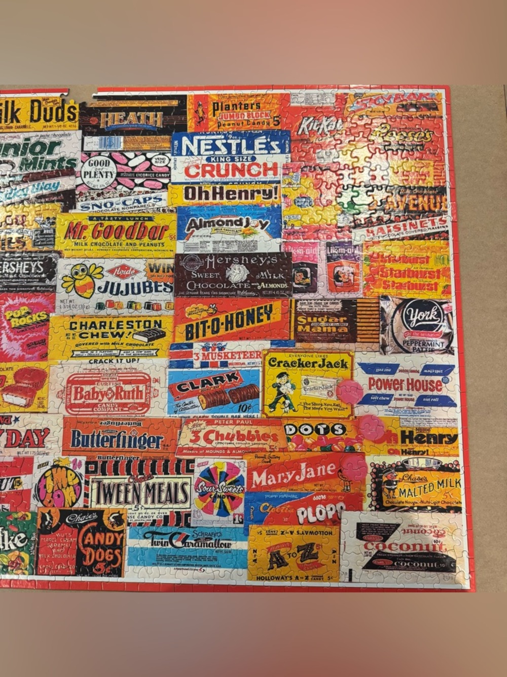 White Mountain Candy Wrappers 1000-Piece Puzzle - 2 Missing Pieces - Picture 7 of 7